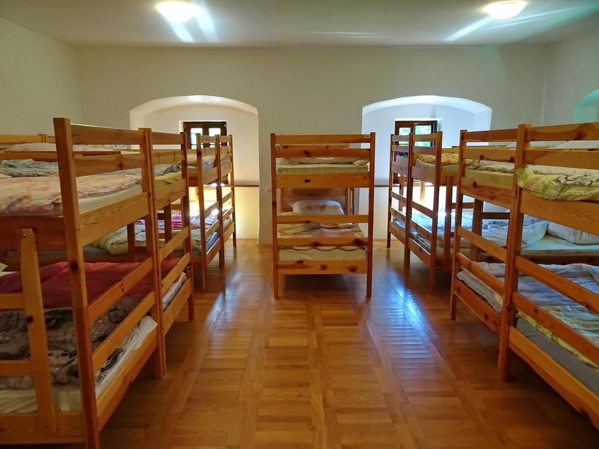 Dom Pristava Jesenice